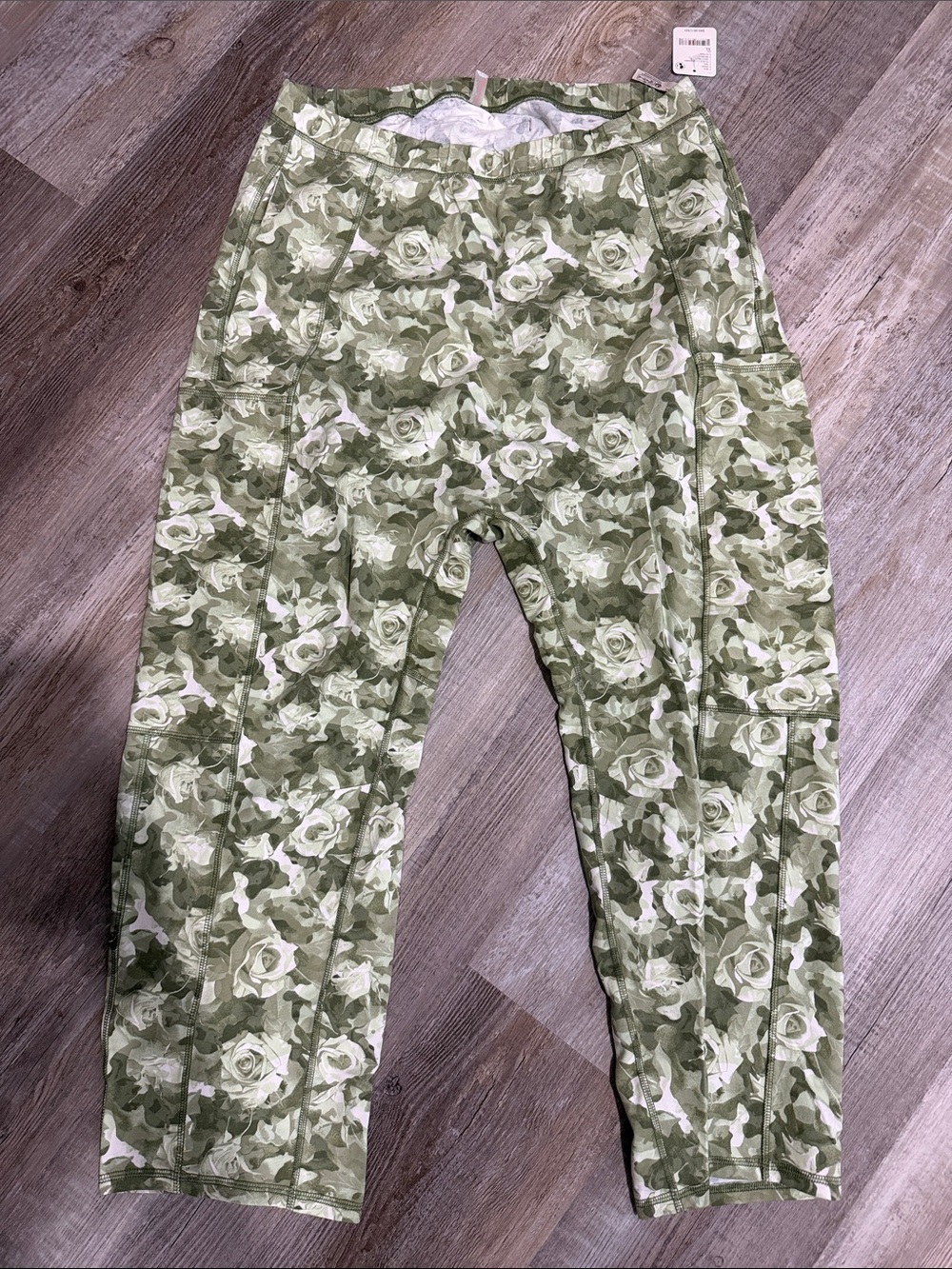 Free People Green Floral Print Leggings